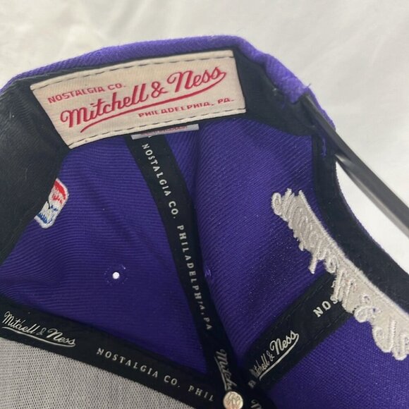 Mitchell & Ness Raptors Purple Fabric NBA Hardwood Classics Cap - Picture 7 of 8